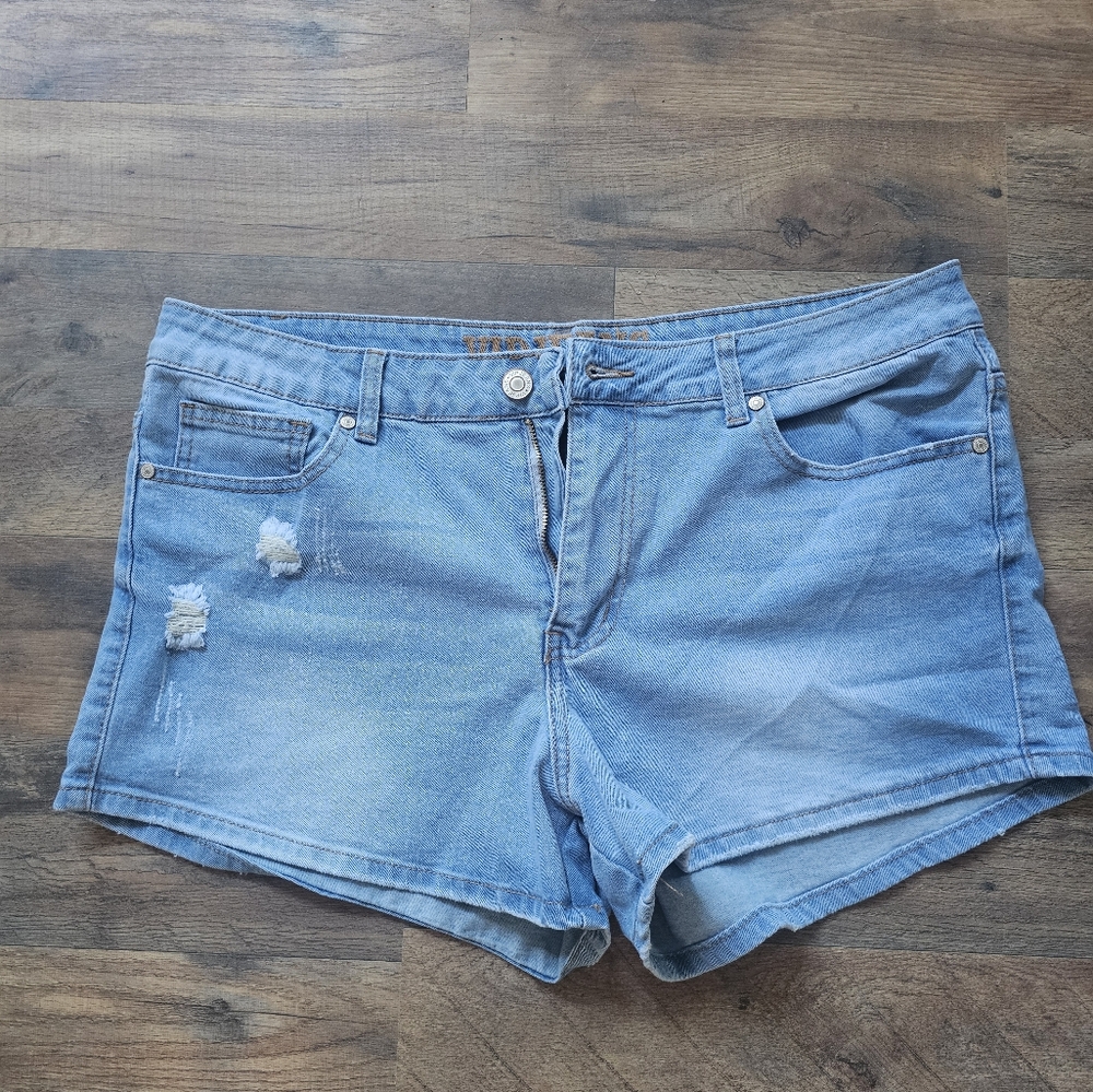 VIPJEANS Shorts